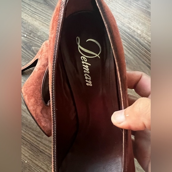Delman Womans Cognac Suede 4"
Stiletto Heels Metallic Trim 10 - Picture 4 of 9